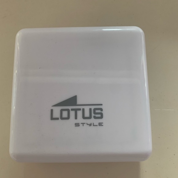 Lotus Flower Necklace and Matching Bracelet - Picture 2 of 4